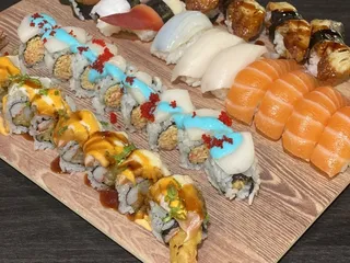 Royal Sushi