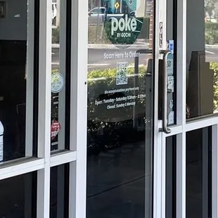 the entrance to poke poke