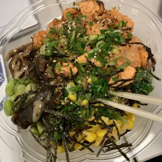 Seared Spicy Salmon Bowl