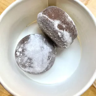 Chocolate ice cream mochi
