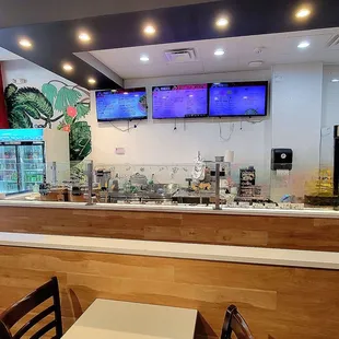 The order counter and food line where bowls are put together.