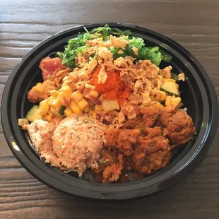 Rice+2 spicy tuna+crab+tuna+corn+cucumber+spicy mayo+fried onions