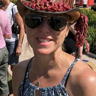 Lorri D.