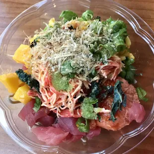 Hawaiian Sunset bowl with soba noodles -- Awesome combination!