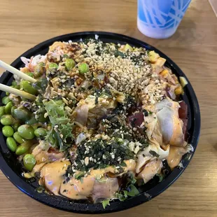 Medium size poke bowl