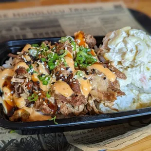 Kalua pork with white rice and mac salad