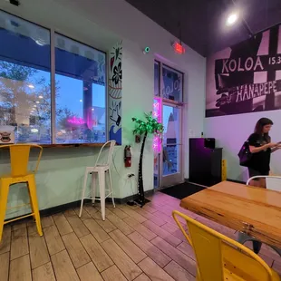 sushi and sashimi, interior