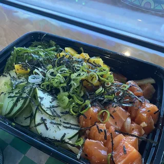 SAMURAI SALMON POKE