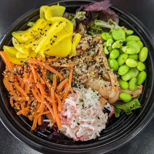 Shrimp salad bowl