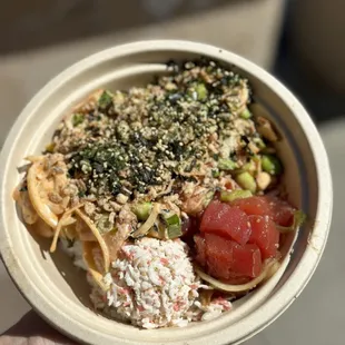 Medium bowl (Medium Build Your Own (3 Scoops)