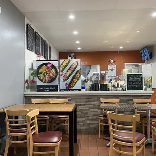 sushi and sashimi, interior