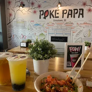 Poke bowl, two boba teas.