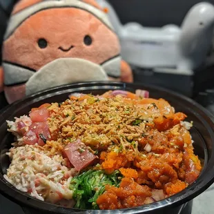 Large poke bowl and a happy ricky :D