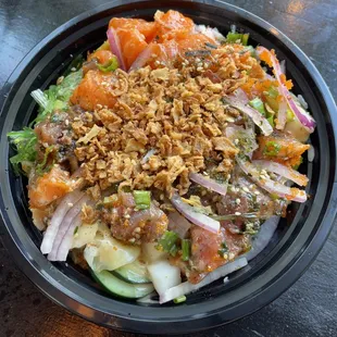 Spicy salmon x hawaiian classic tuna &amp; salmon poke bowl