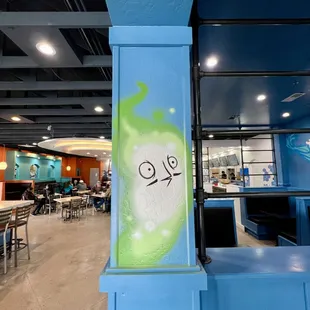 Don't know what these guys are, but they seem happy to be there