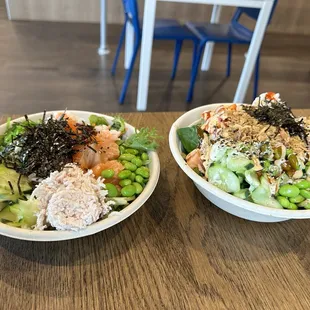 Small bowl (left) &amp; large bowl (right)