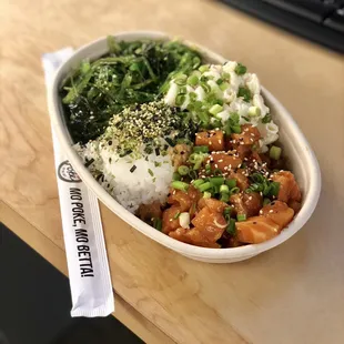 Salmon poke