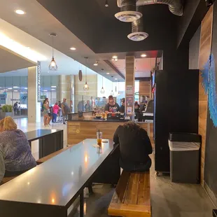 Eating area and counter