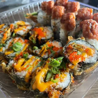 Passion Salmon Roll (8 Pcs)