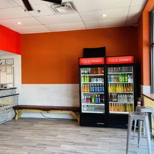 the inside of a fast food restaurant