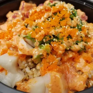 Tuna, salmon and white tuna w spicy mayo.  That mayo is no joke!