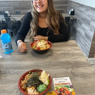 Poke time! Let's do the hoke poke dance lol