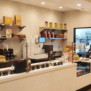 sushi and sashimi, interior