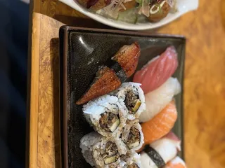 Kazoku Sushi