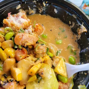 Look at the sauce! Too much!