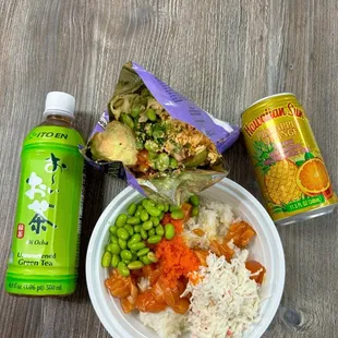 Yum!! So may Japanese drinks to accompany your meal!