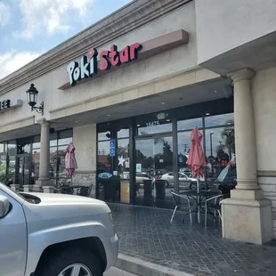 the front entrance of a restaurant