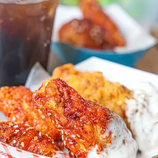 fried chicken wings, food, bbq wings, chicken wings and fried chicken, poultry, fried chicken, bbq chicken, chicken, chicken wings