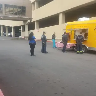 Abrazo Hospital