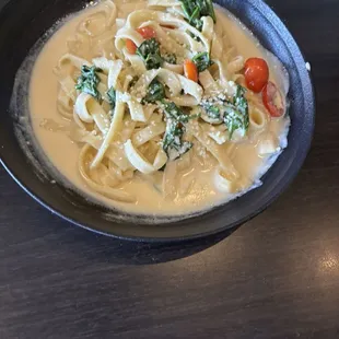 Fettuccine alfredo