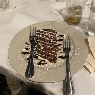 Chocolate mousse cake