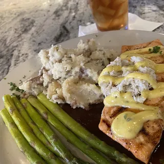 Grilled Salmon Oscar