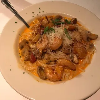 Shrimp and Scallop New Orleans