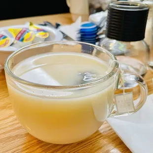 Added some vanilla creamer to my hot green tea. Excellent taste.