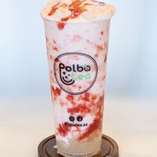 Strawberry yogurt shake with aloe vera