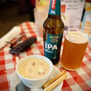 drink, ribs