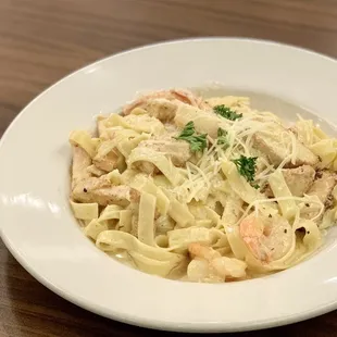 Fettuccine Alfredo
