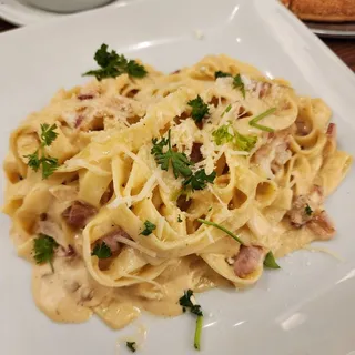 Fettuccine Carbonara