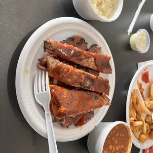 Ribs, beans,slaw