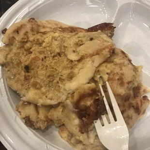 Las nuevas pupusas todas desechas.