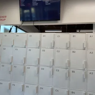 Lockers for food pick up
