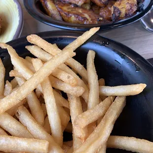 Fries and grilled chicken