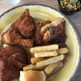 Chicken with yucca fries &amp; corn salad