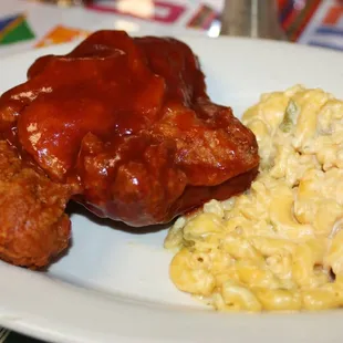 spicy and bbq chicken (with a side of mac &amp; cheese)