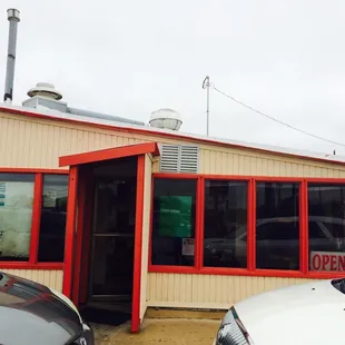 Don't let the (lack of) curb appeal fool ya!