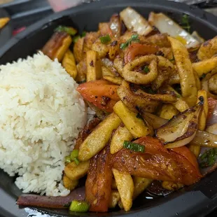 Saltado de mariscos